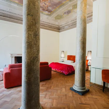 Гостевой дом Residenza La Scala 3*
